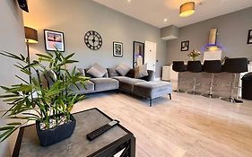 Teds Apartments - Town Centre - Apt 3